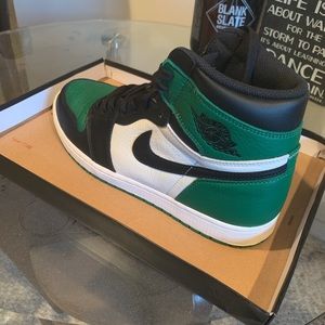 Jordan 1 “pine green 1.0”